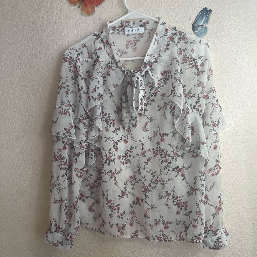 Floral Ruffle Blouse - Picture 3 of 14